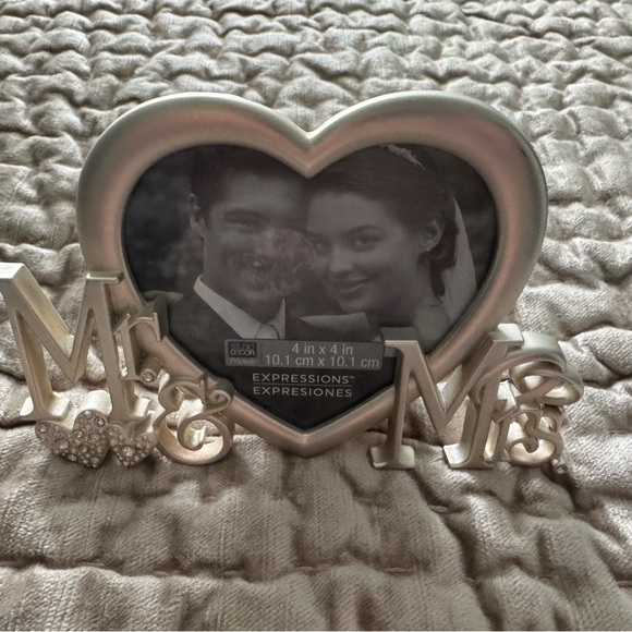 Mr. & Mrs. Silver Wedding Frame - Picture 2 of 3